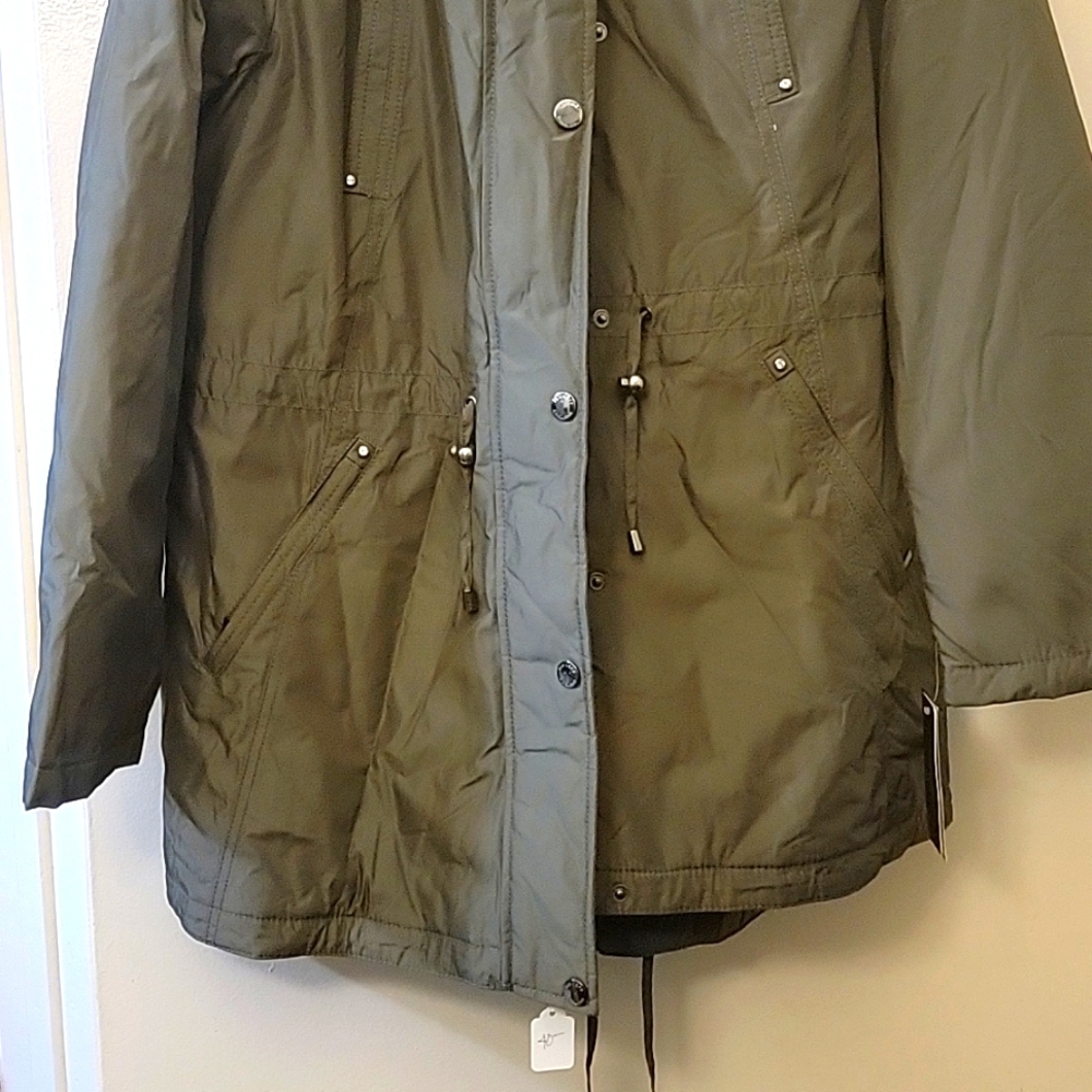 Laundry Jacket - Picture 3 of 8